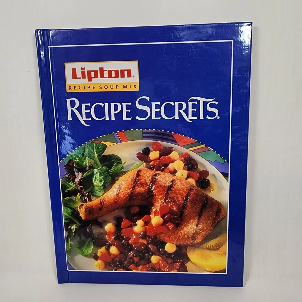 VINTAGE Lipton Recipe Soup MIX‎ Recipe Secrets Cookbook by Thomas J. Lipton 1995